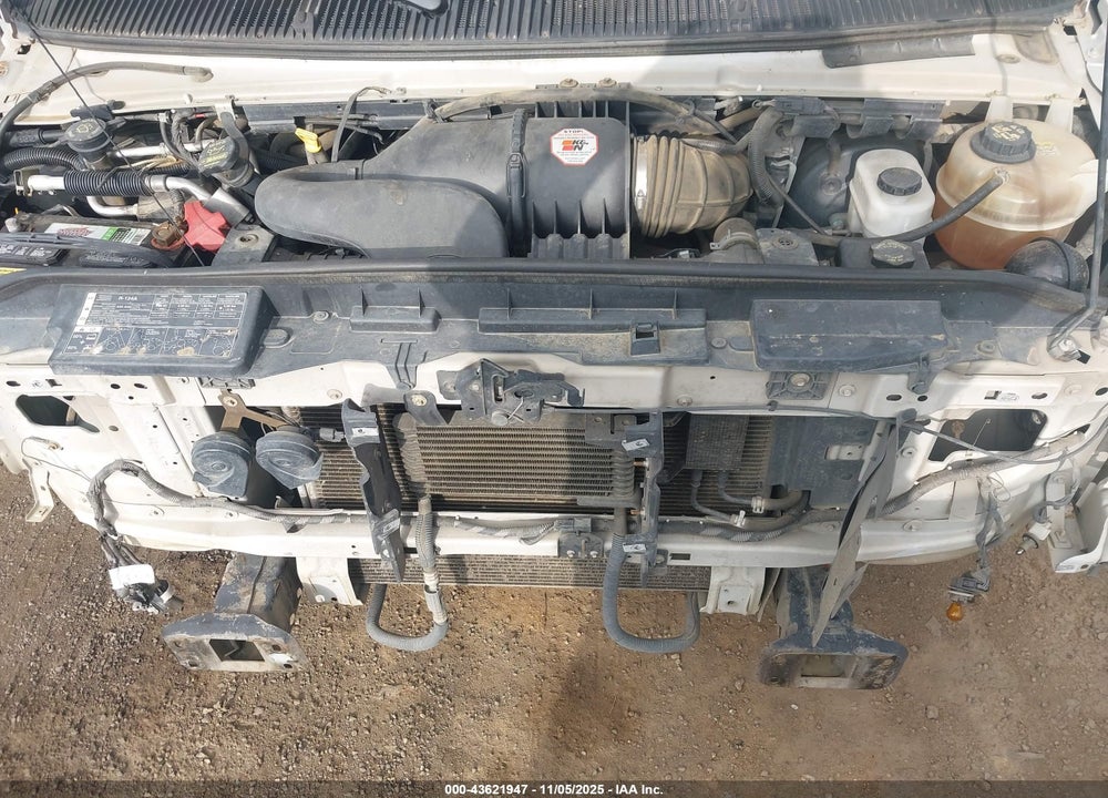 2009 FORD E-350 SUPER DUTY XL/XLT VIN: 1FBNE31L89DA54125
