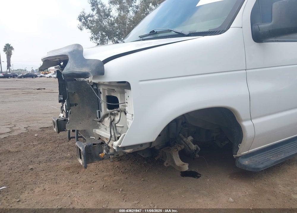 2009 FORD E-350 SUPER DUTY XL/XLT VIN: 1FBNE31L89DA54125