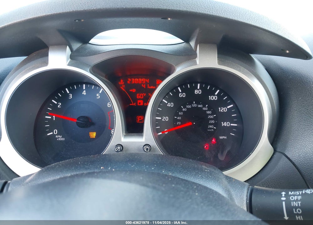 2015 NISSAN JUKE SV VIN: JN8AF5MR5FT509053
