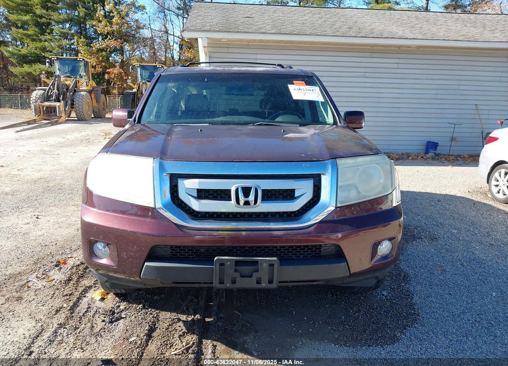 2011 HONDA PILOT EX-L VIN: 5FNYF4H65BB024896