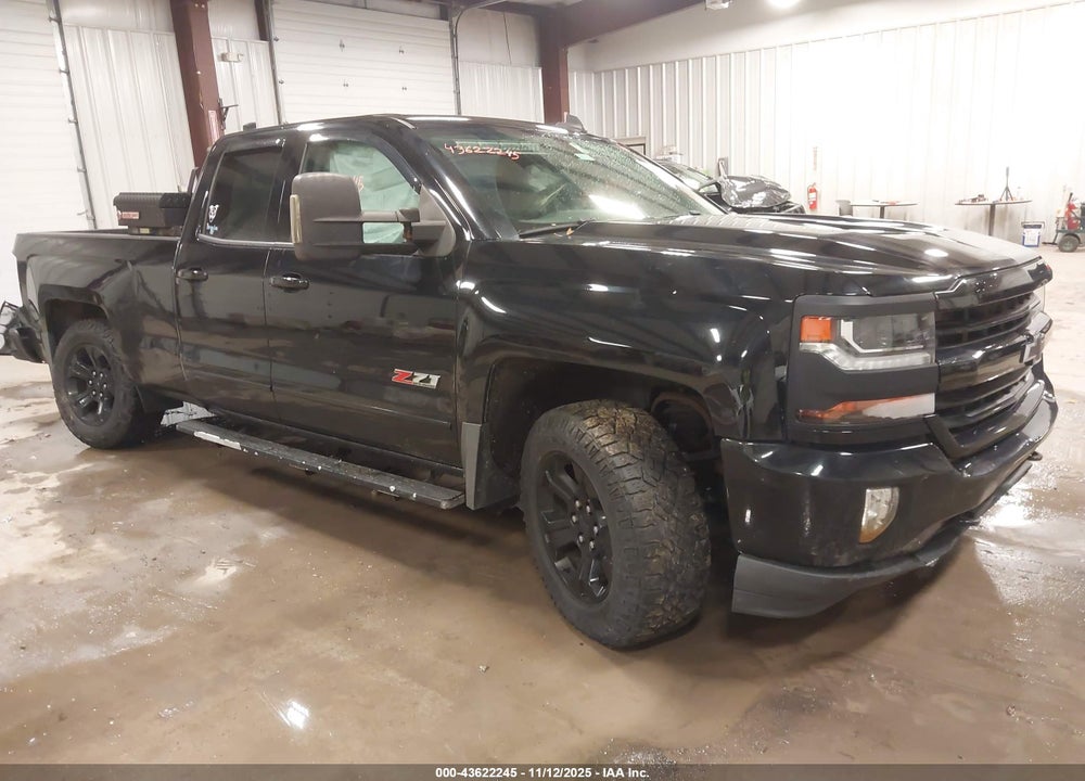 2017 CHEVROLET SILVERADO 1500 2LT VIN: 1GCVKREC0HZ340053