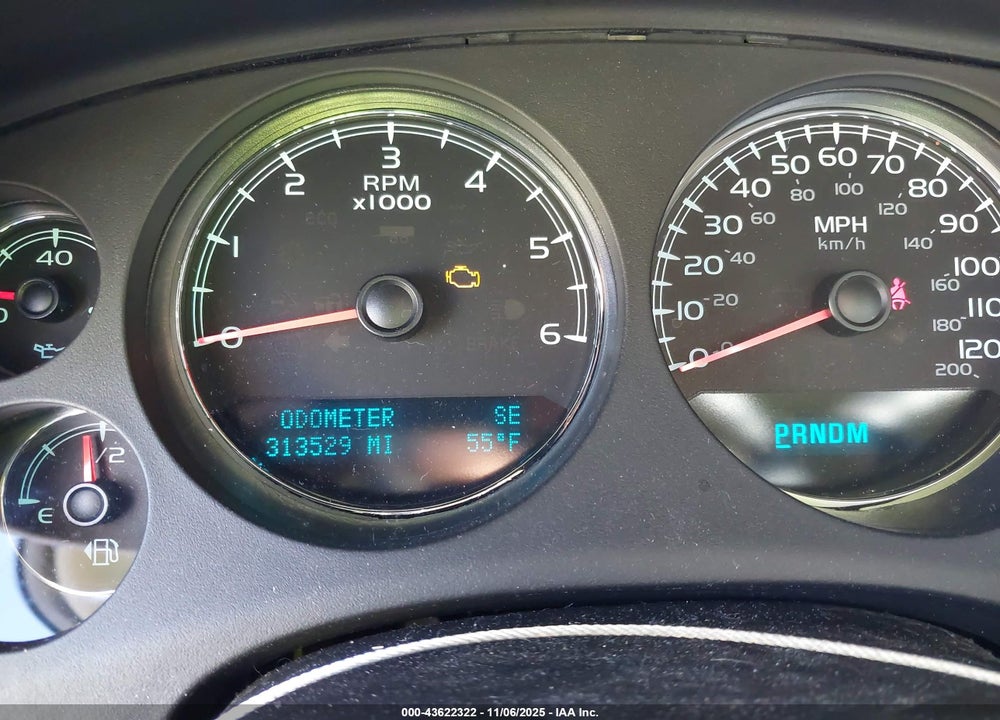 2010 CHEVROLET TAHOE LT VIN: 1GNMCBE35AR203624