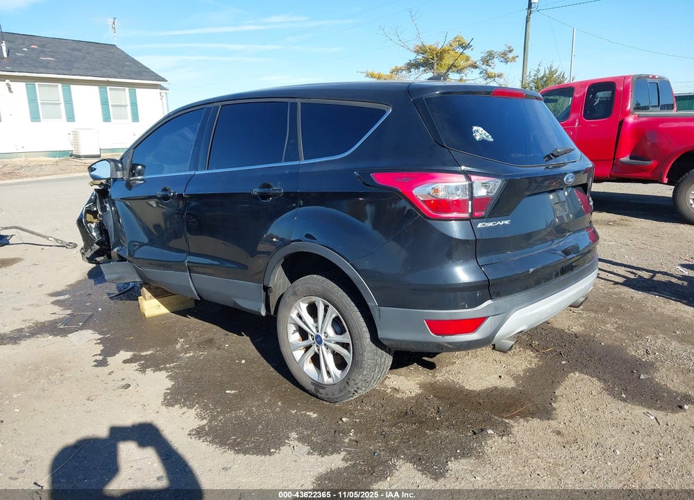 2017 FORD ESCAPE VIN: 1FMCU9G91HUB64609