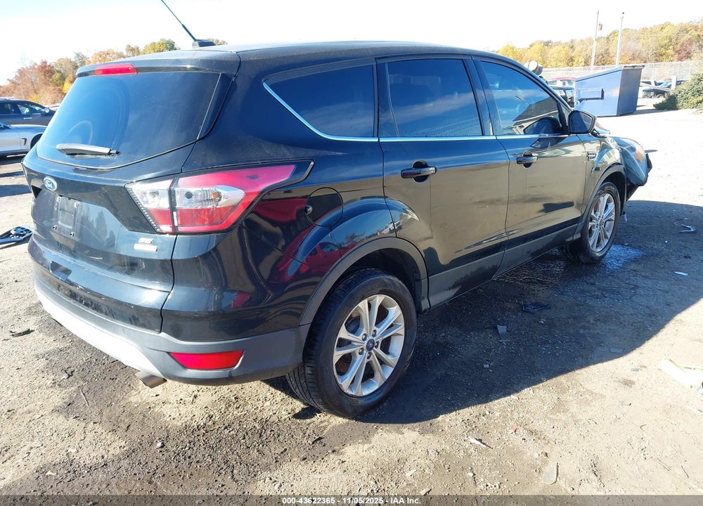 2017 FORD ESCAPE VIN: 1FMCU9G91HUB64609