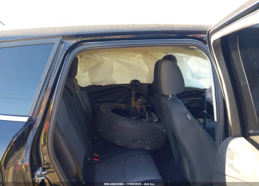 2017 FORD ESCAPE VIN: 1FMCU9G91HUB64609