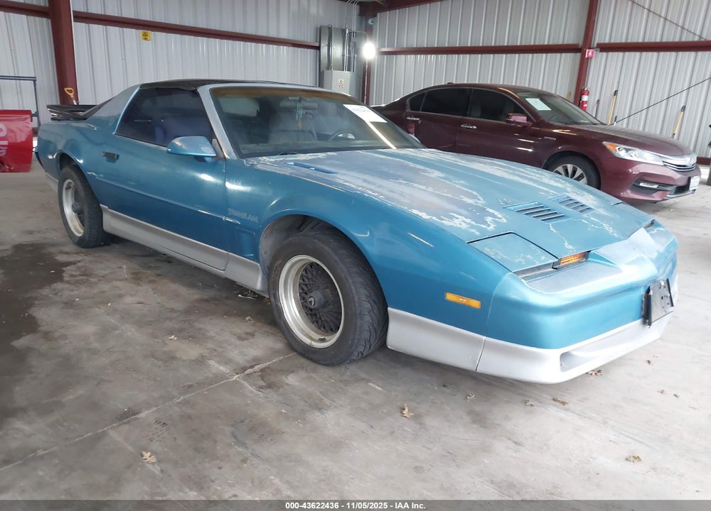 1988 PONTIAC FIREBIRD TRANS AM/GTA VIN: 1G2FW21F7JL219792