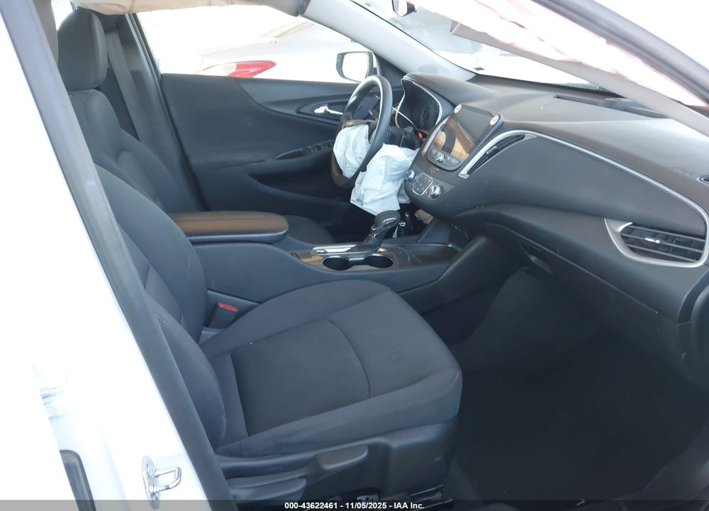 2022 CHEVROLET MALIBU VIN: 1G1ZD5STXNF137606