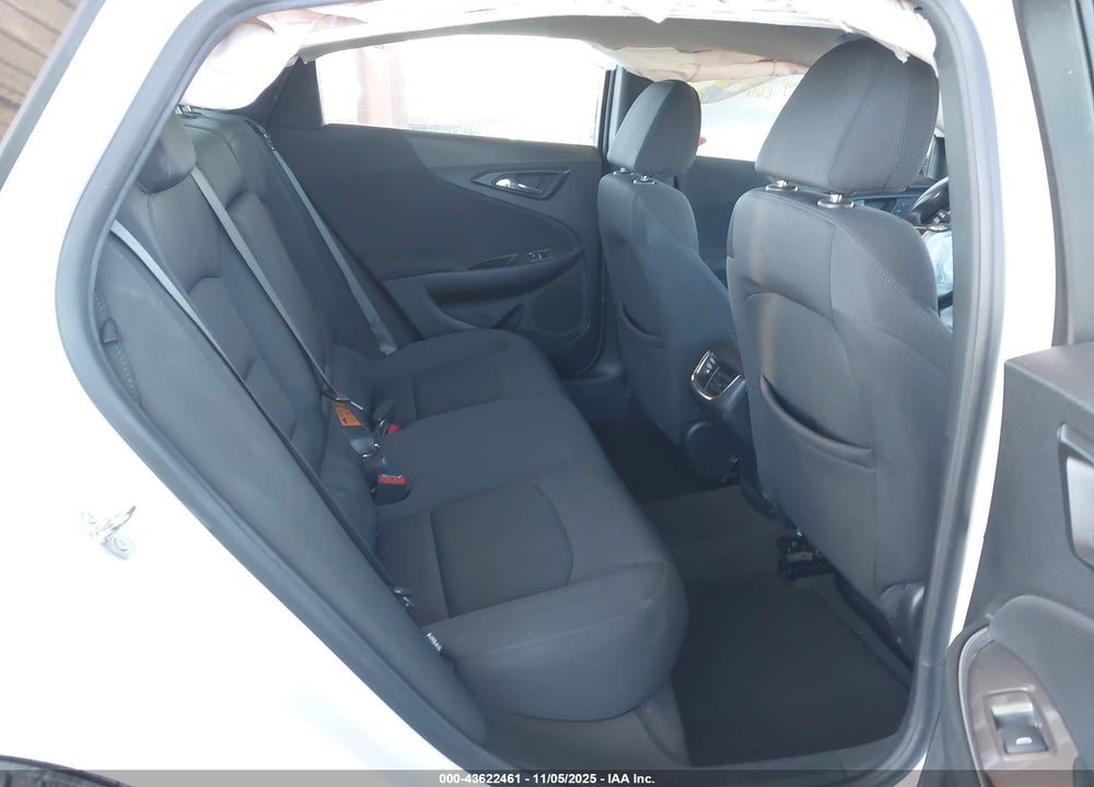 2022 CHEVROLET MALIBU VIN: 1G1ZD5STXNF137606