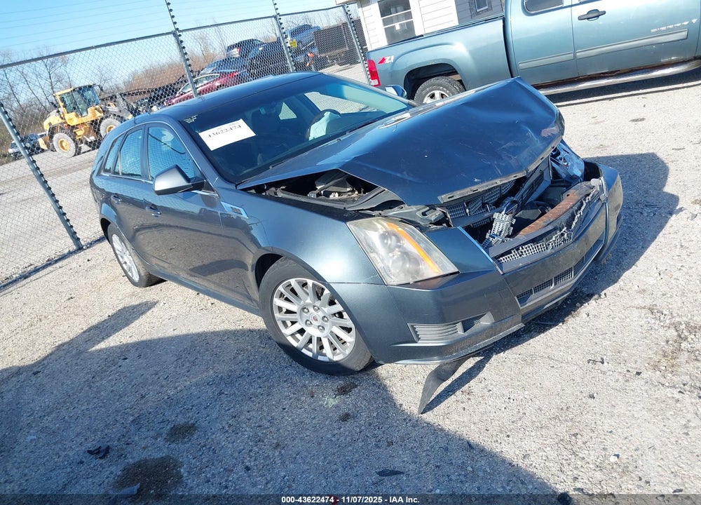 2011 CADILLAC CTS LUXURY VIN: 1G6DG8EY6B0110647