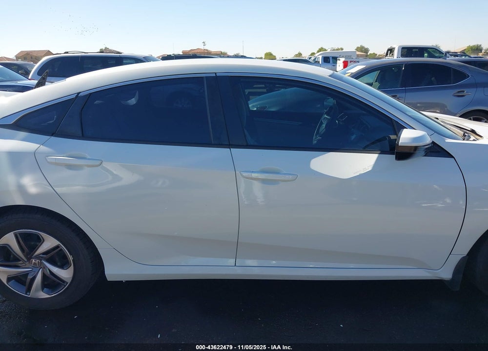 2019 HONDA CIVIC LX VIN: 19XFC2F60KE030568