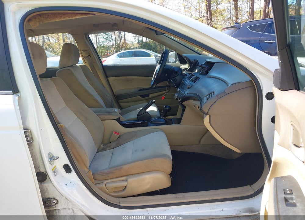 2009 HONDA ACCORD 2.4 LX VIN: 1HGCP26319A029909