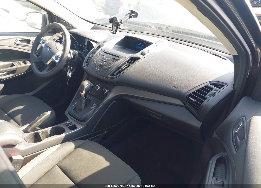 2016 FORD ESCAPE S VIN: 1FMCU0F76GUB40395