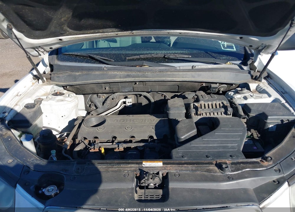 2011 HYUNDAI SANTA FE VIN: 5XYZGDAB7BG056993