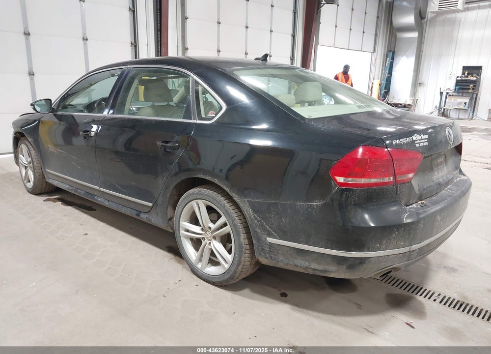 2012 VOLKSWAGEN PASSAT 2.0L TDI SEL PREMIUM VIN: 1VWCN7A3XCC068211