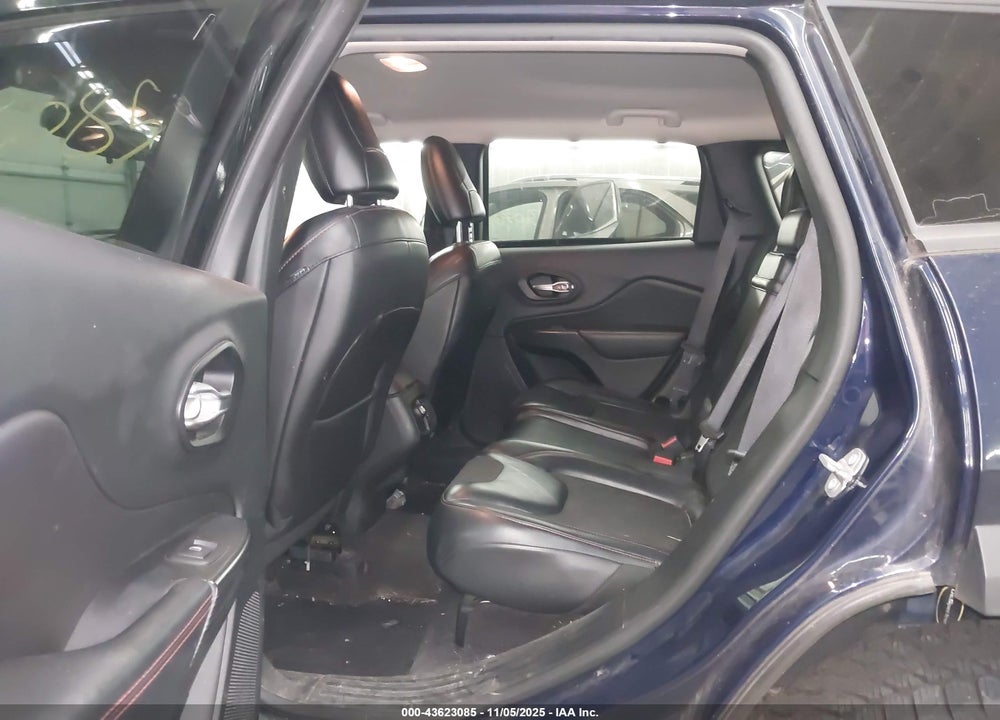2016 JEEP CHEROKEE TRAILHAWK VIN: 1C4PJMBBXGW263427