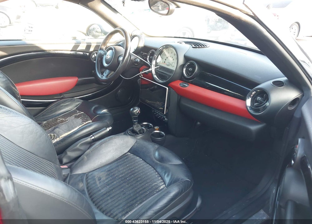 2012 MINI COOPER S VIN: WMWSX3C56CT154662