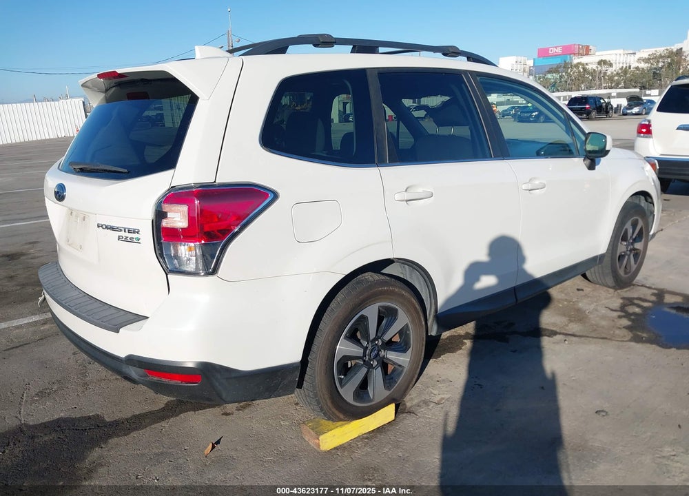 2017 SUBARU FORESTER 2.5I LIMITED VIN: JF2SJAJC4HH449619
