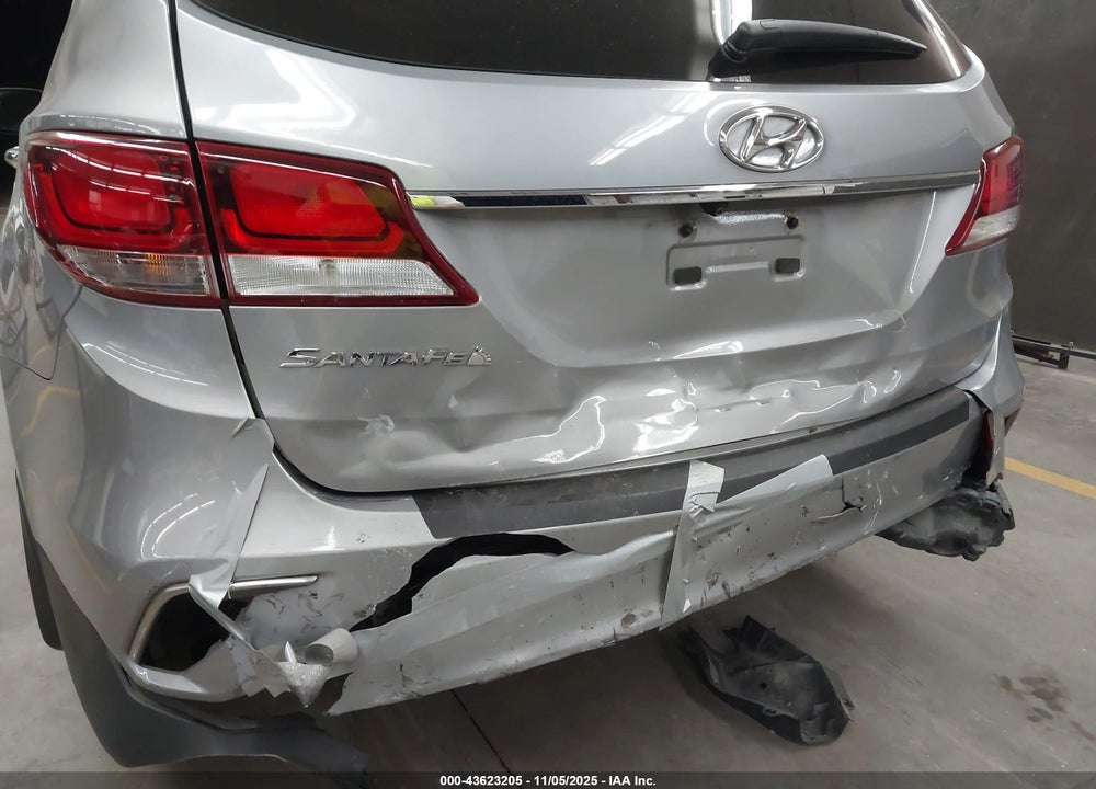 2018 HYUNDAI SANTA FE SE VIN: KM8SM4HF2JU261231
