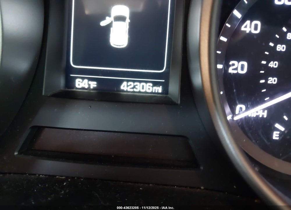 2018 HYUNDAI SANTA FE SE VIN: KM8SM4HF2JU261231