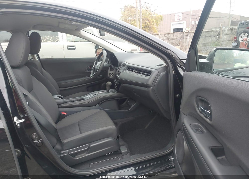2021 HONDA HR-V AWD LX VIN: 3CZRU6H33MM741138