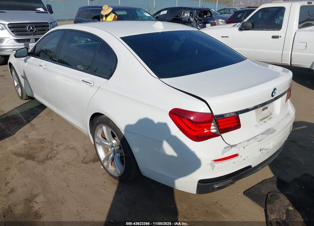 2013 BMW 740LI VIN: WBAYE4C52DD137312
