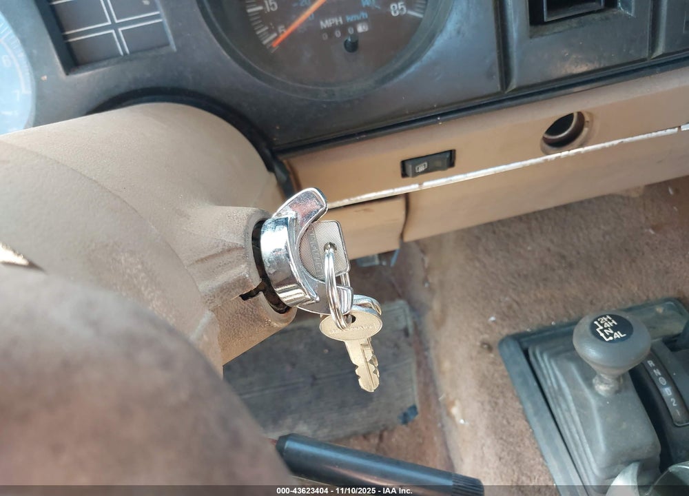 1986 FORD BRONCO II VIN: 1FMCU14T7GUB87473