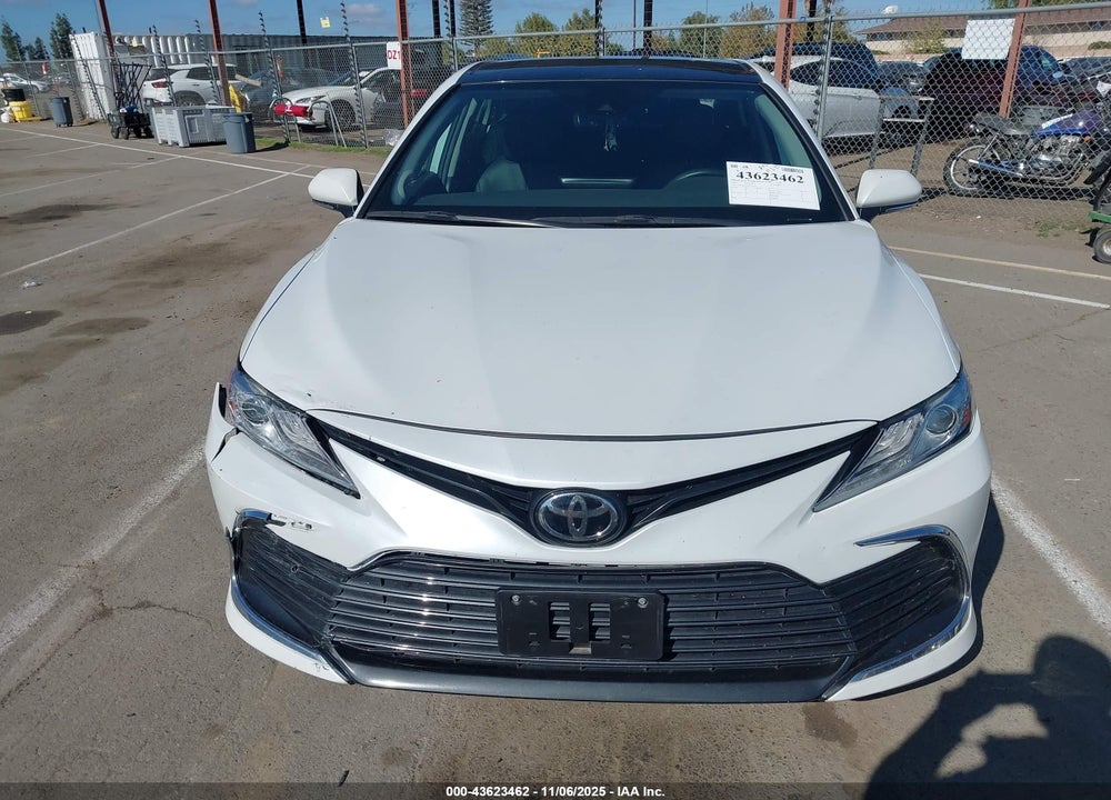 2021 TOYOTA CAMRY XLE VIN: 4T1F11AK4MU521939
