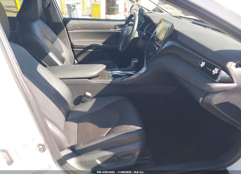 2021 TOYOTA CAMRY XLE VIN: 4T1F11AK4MU521939