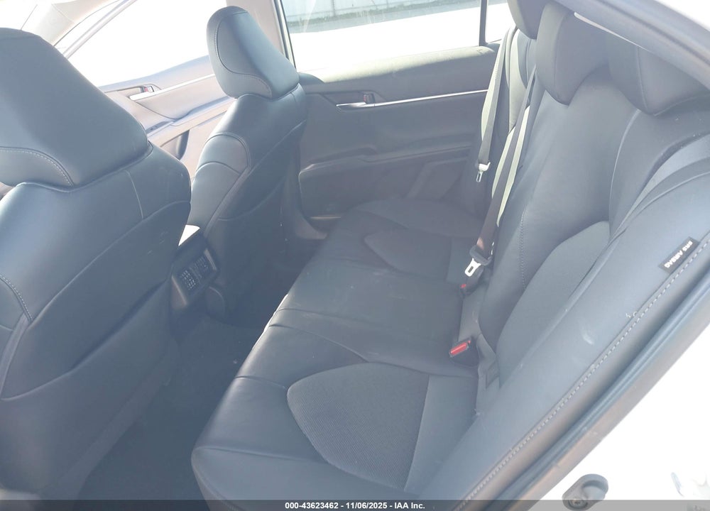 2021 TOYOTA CAMRY XLE VIN: 4T1F11AK4MU521939