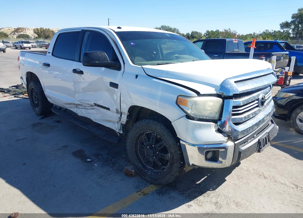 2016 TOYOTA TUNDRA SR5 5.7L V8 VIN: 5TFDW5F11GX556199