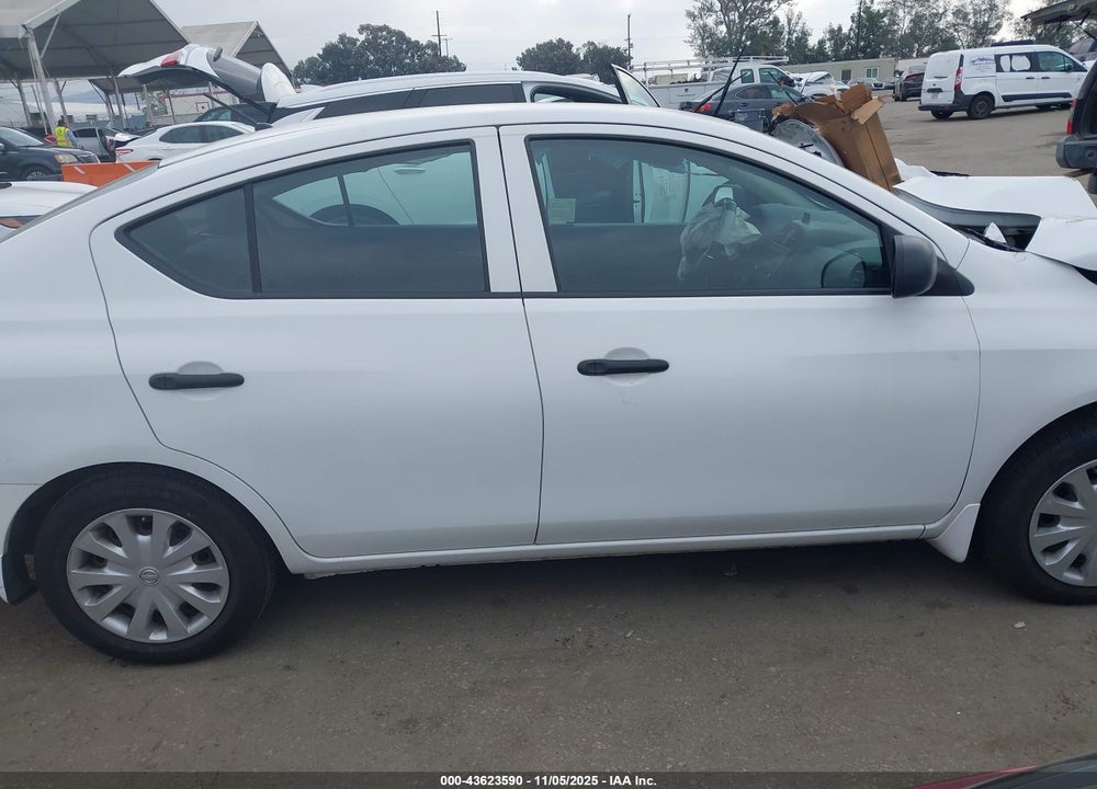 2015 NISSAN VERSA 1.6 S+ VIN: 3N1CN7AP1FL905994