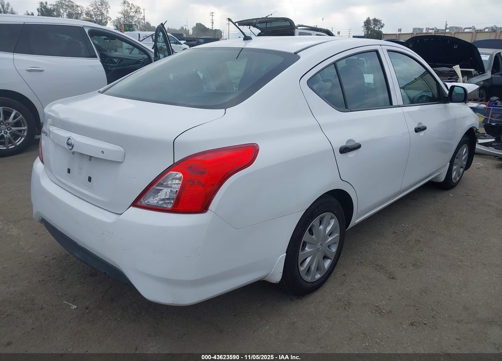 2015 NISSAN VERSA 1.6 S+ VIN: 3N1CN7AP1FL905994