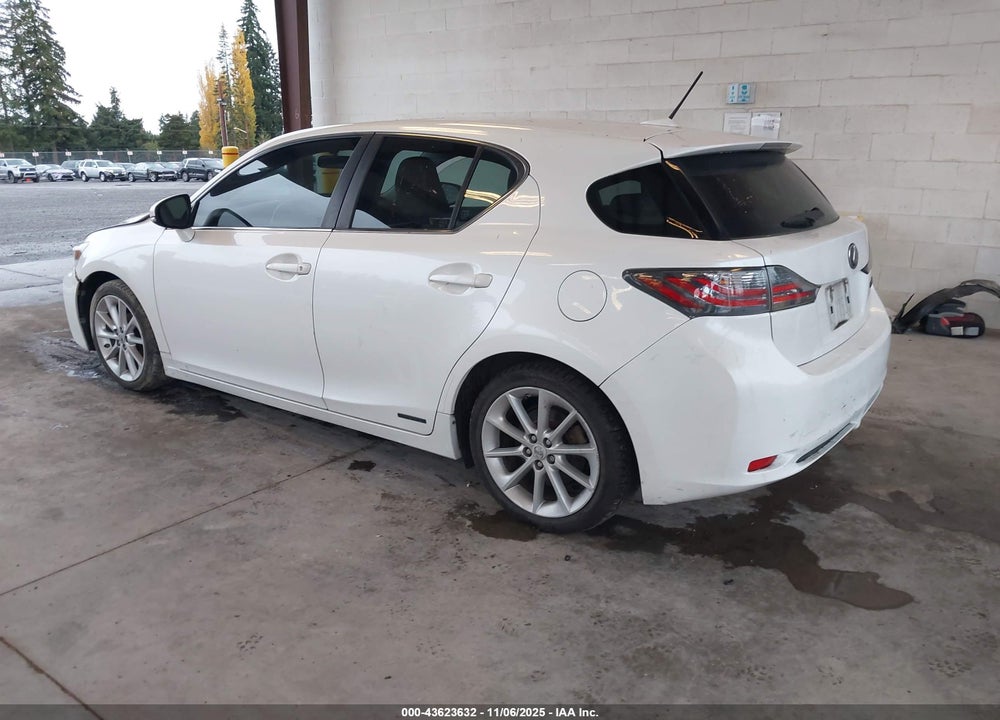 2013 LEXUS CT 200H VIN: JTHKD5BH3D2172710