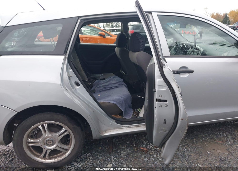 2008 TOYOTA MATRIX VIN: 2T1KR32E68C713060