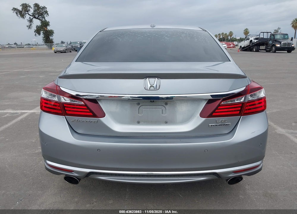 2017 HONDA ACCORD VIN: 1HGCR3F91HA011199