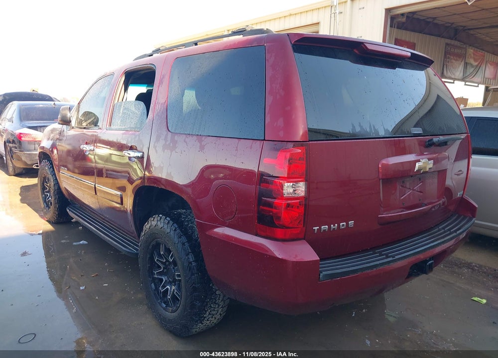 2011 CHEVROLET TAHOE LS VIN: 1GNSCAE03BR174049