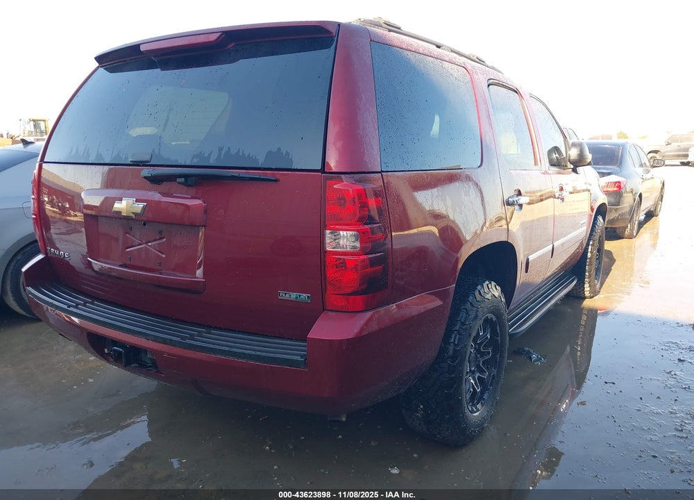 2011 CHEVROLET TAHOE LS VIN: 1GNSCAE03BR174049