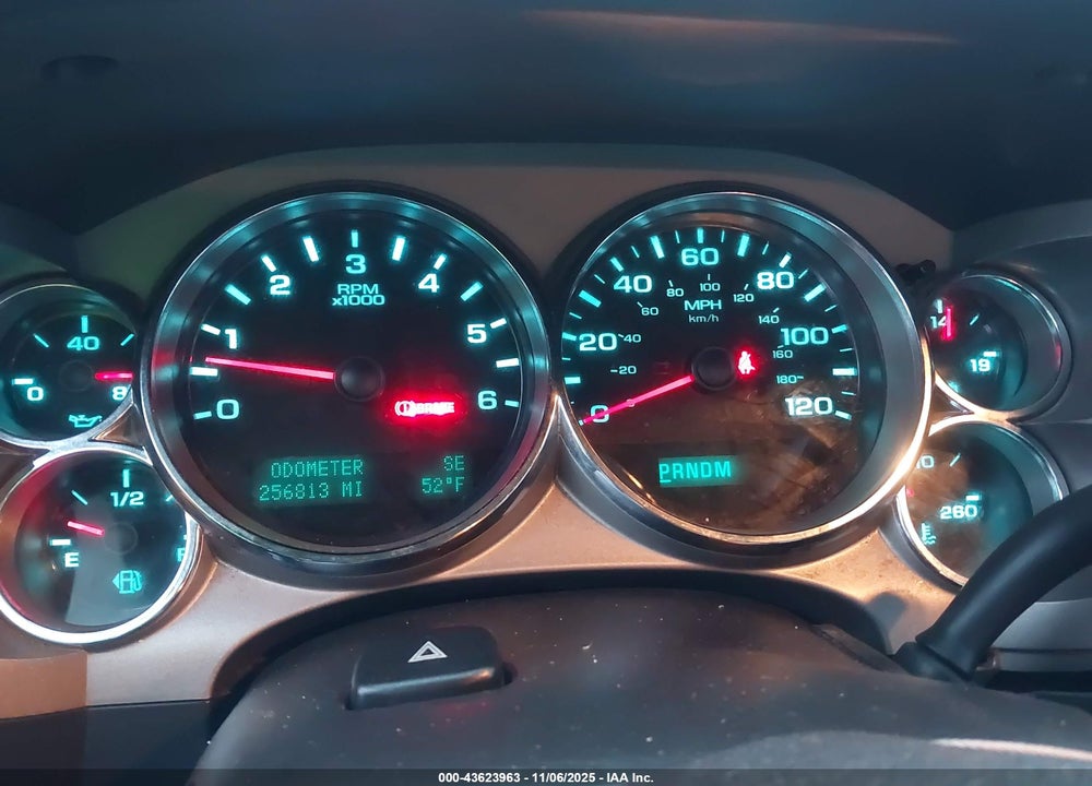 2010 CHEVROLET SILVERADO 1500 LT VIN: 3GCRKSE37AG242524