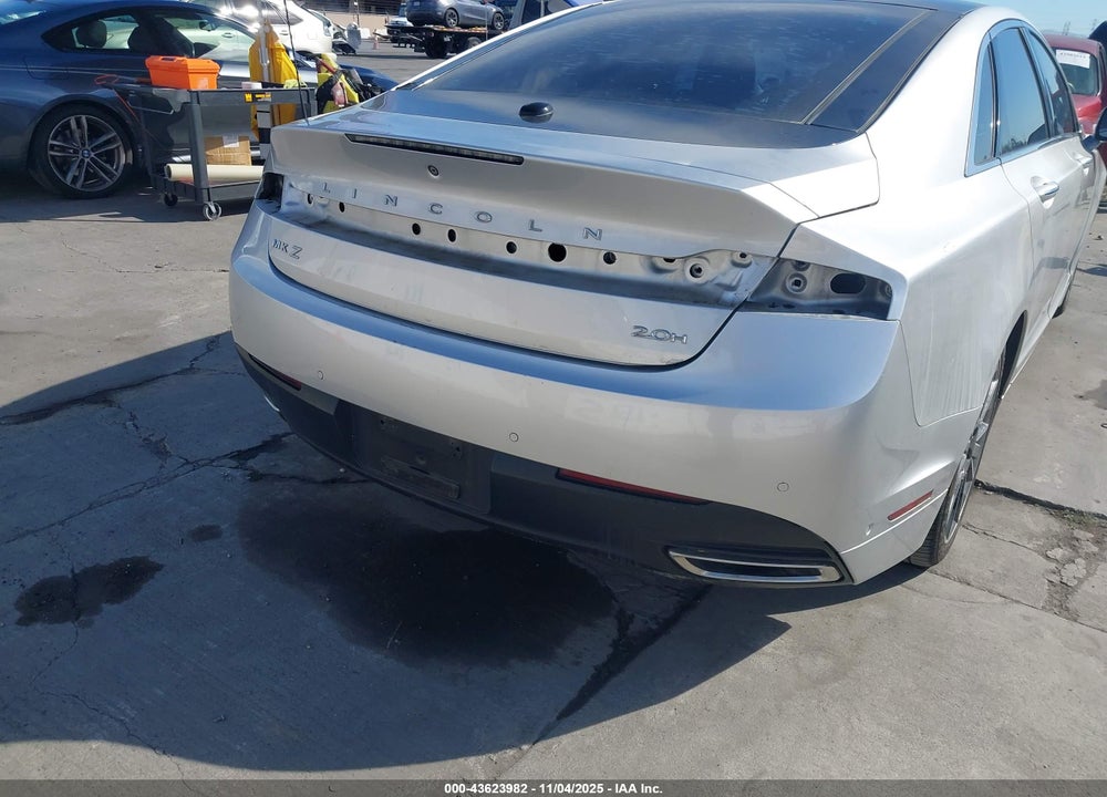 2014 LINCOLN MKZ HYBRID VIN: 3LN6L2LU4ER812898