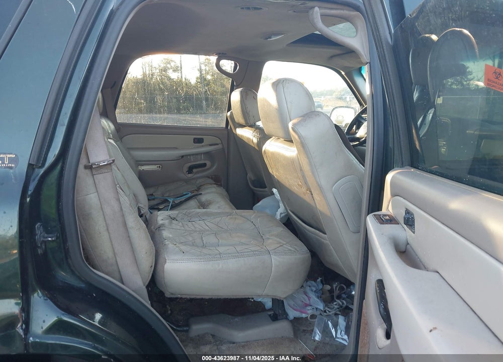 2001 CHEVROLET TAHOE LT VIN: 1GNEC13T31R189286