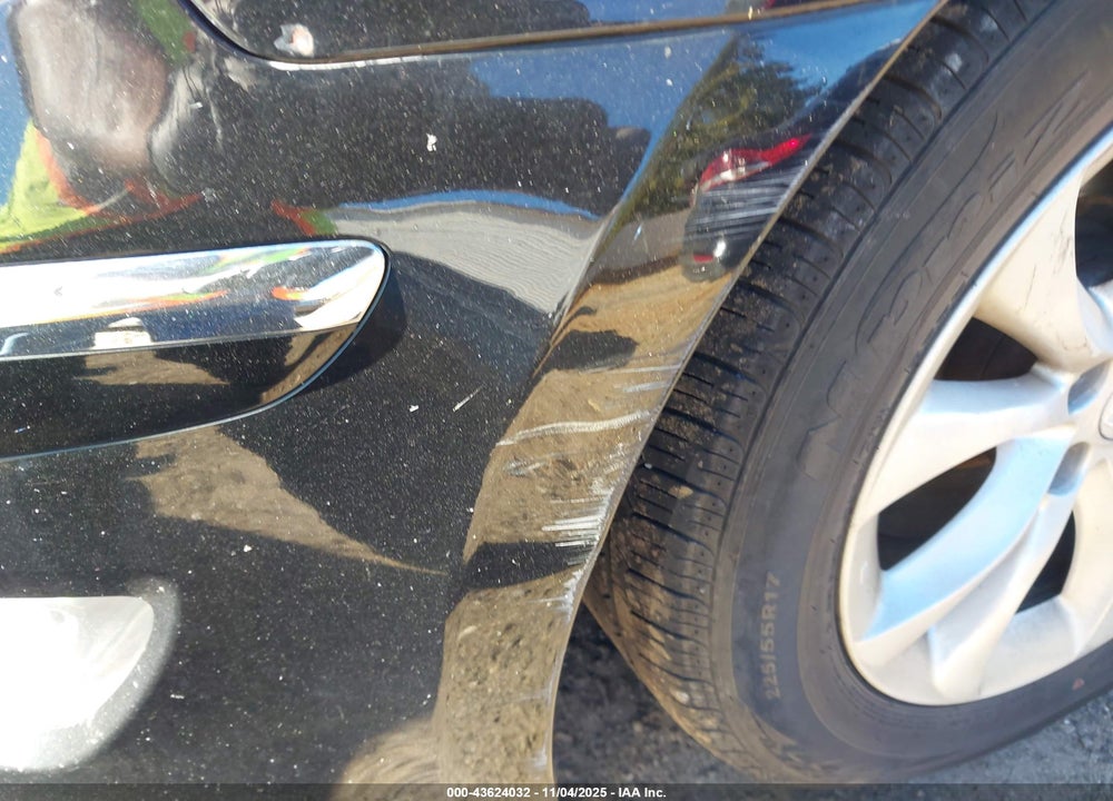 2013 HYUNDAI GENESIS 3.8 VIN: KMHGC4DD4DU217118