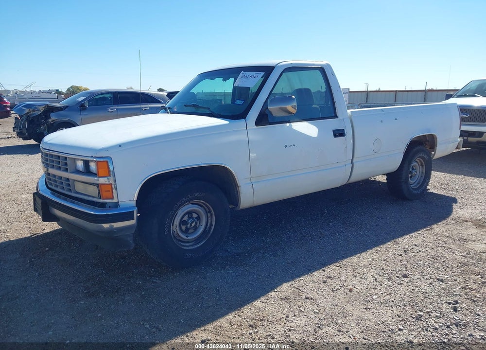 1988 CHEVROLET GMT-400 C1500 VIN: 1GCDC14K3JZ243177