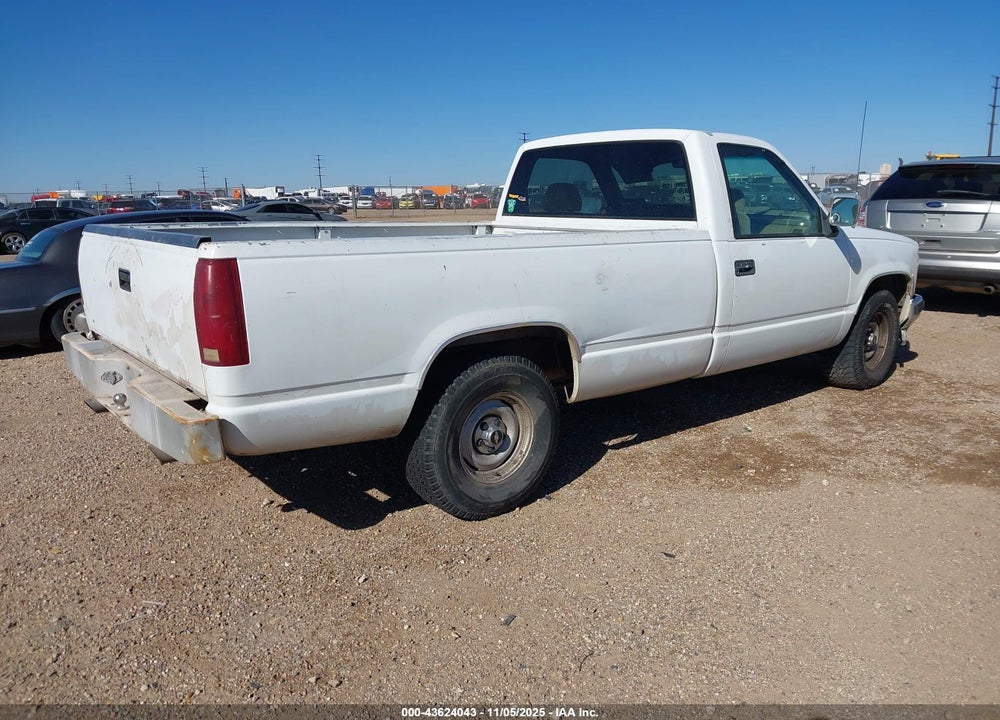 1988 CHEVROLET GMT-400 C1500 VIN: 1GCDC14K3JZ243177