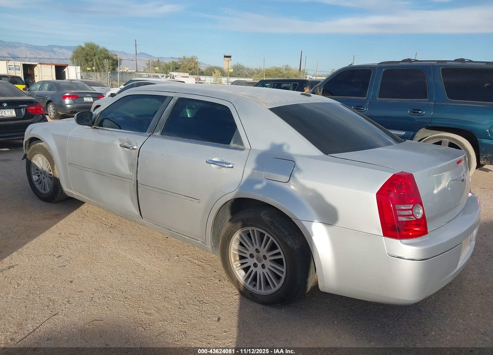 2010 CHRYSLER 300 TOURING/SIGNATURE SERIES/EXECUTIVE SERIES VIN: 2C3CA5CV2AH167931