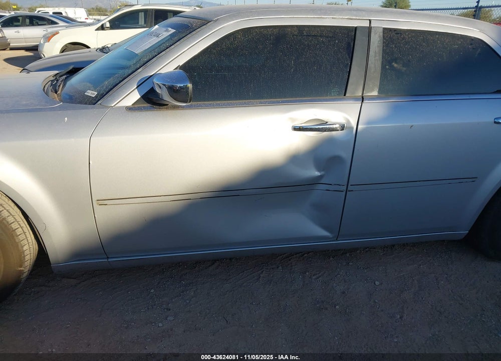 2010 CHRYSLER 300 TOURING/SIGNATURE SERIES/EXECUTIVE SERIES VIN: 2C3CA5CV2AH167931