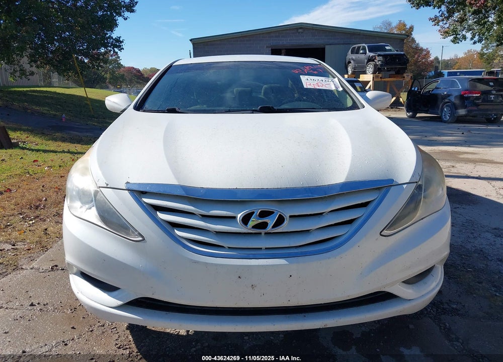 2011 HYUNDAI SONATA VIN: 5NPEB4AC7BH035740