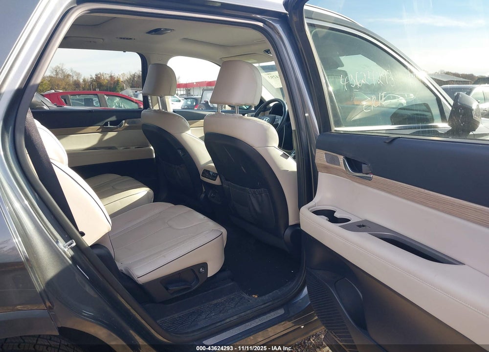 2021 HYUNDAI PALISADE VIN: KM8R5DHE7MU249082