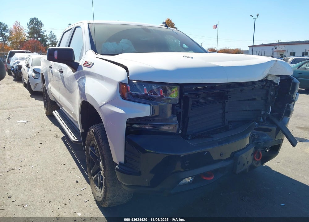 2021 CHEVROLET SILVERADO 1500 4WD  STANDARD BED LT TRAIL BOSS VIN: 3GCPYFEL8MG119509