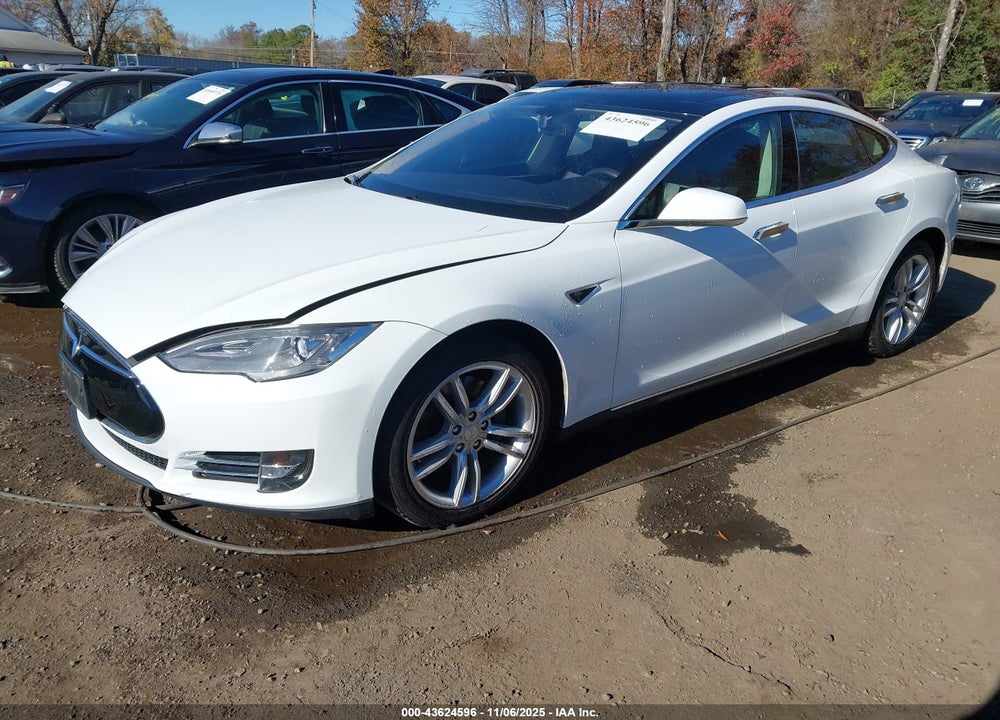 2013 TESLA MODEL S VIN: 5YJSA1AG2DFP11231