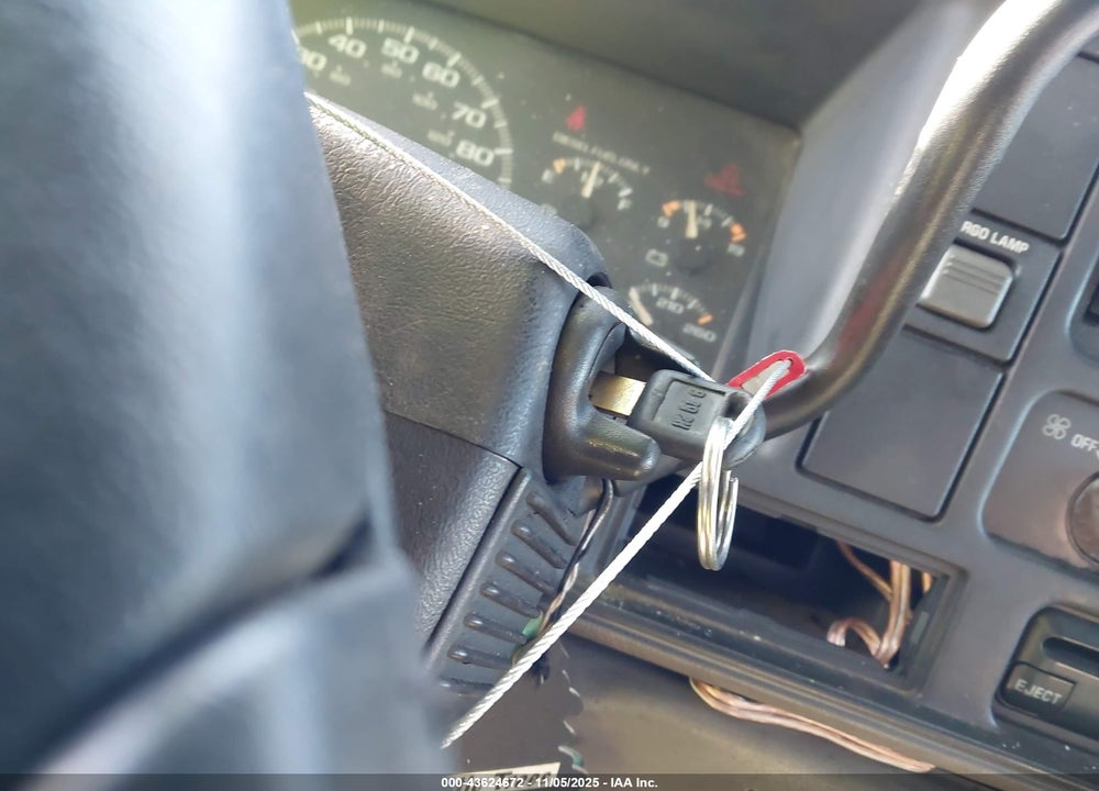 1996 CHEVROLET GMT-400 C3500 VIN: 1GCHC39F7TE143649